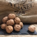 114.nuez con cascara