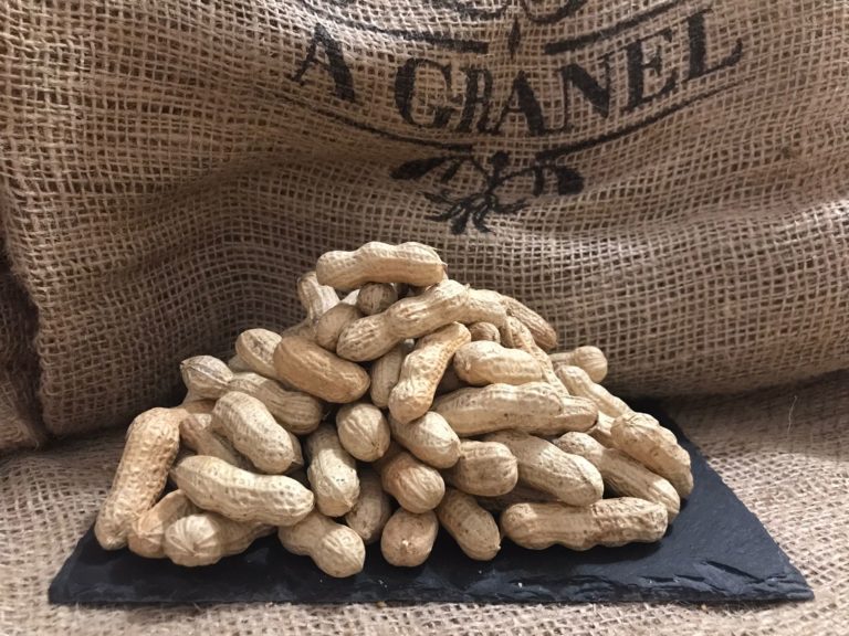 Cacahuete con cáscara tostado sin sal